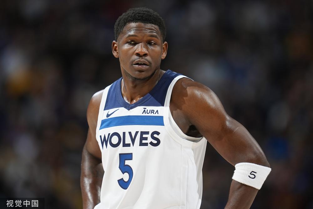 赛赛场上 赛赛场上