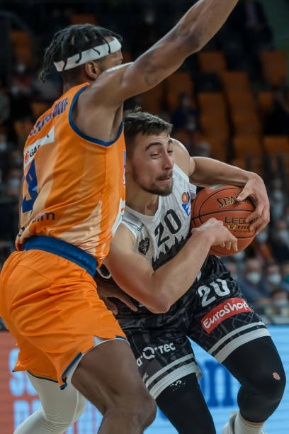 仅为他赢得 仅为他赢得